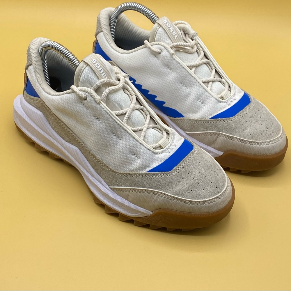 Sorel Tan‎ and Blue Sneakers with Modern Design